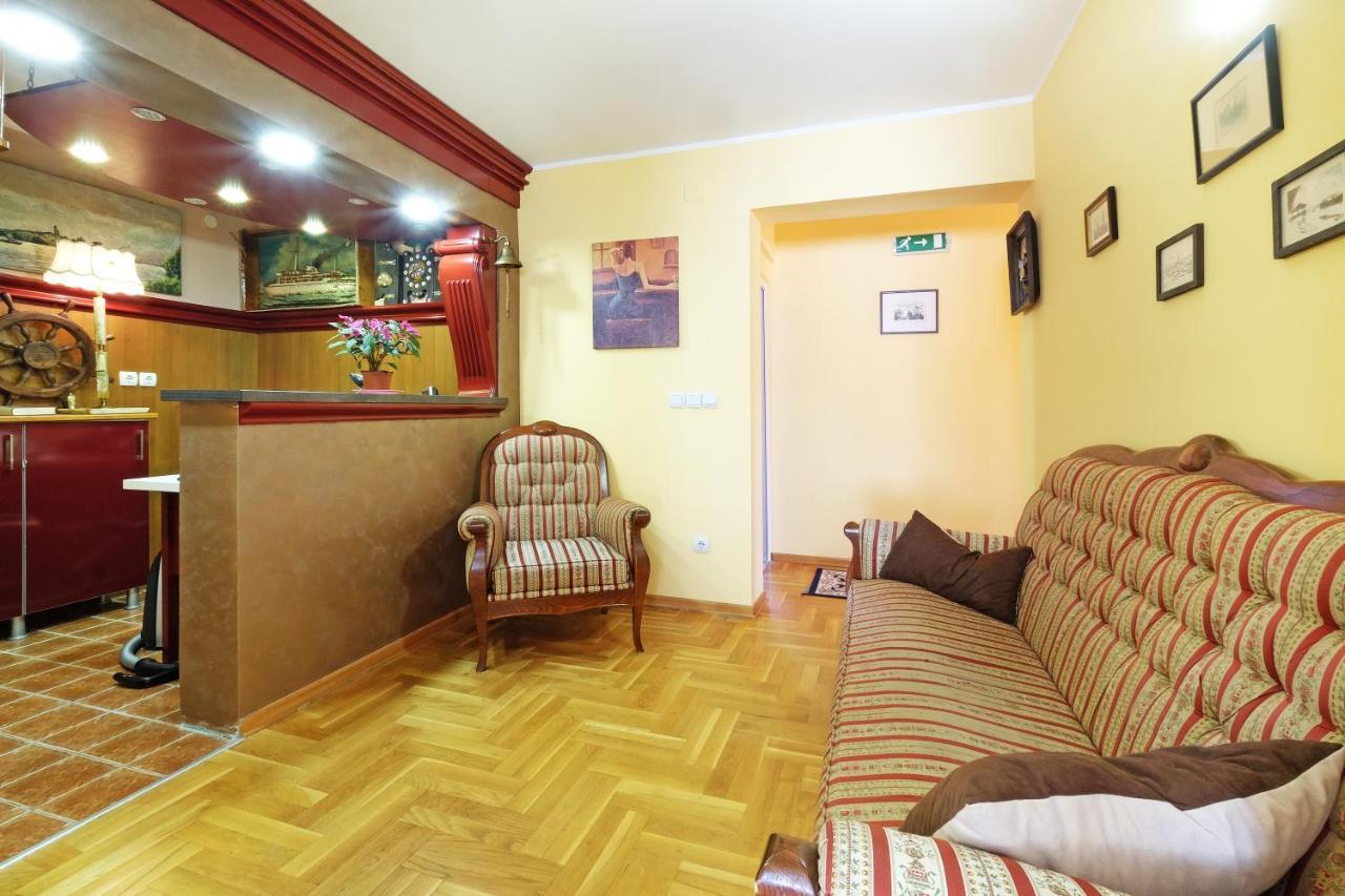 Villa Tower Gardos Belgrade Extérieur photo