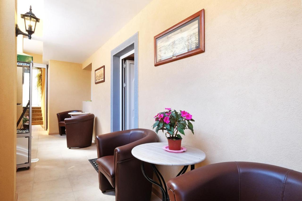 Villa Tower Gardos Belgrade Extérieur photo